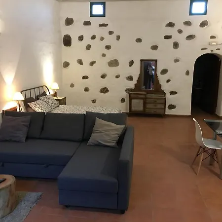 Country La Manigua 2*